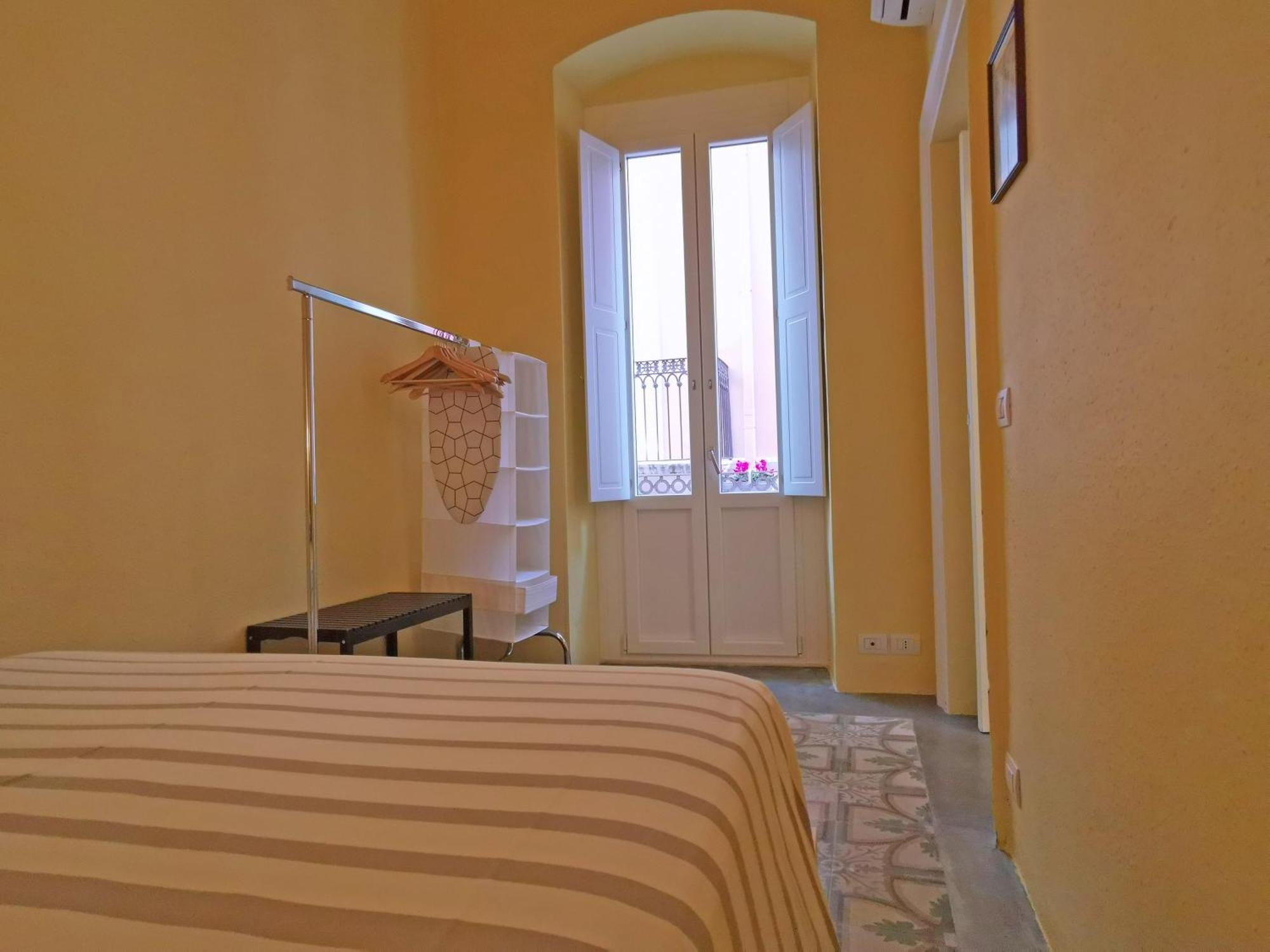 L'Officina Bed & Breakfast Бари Екстериор снимка