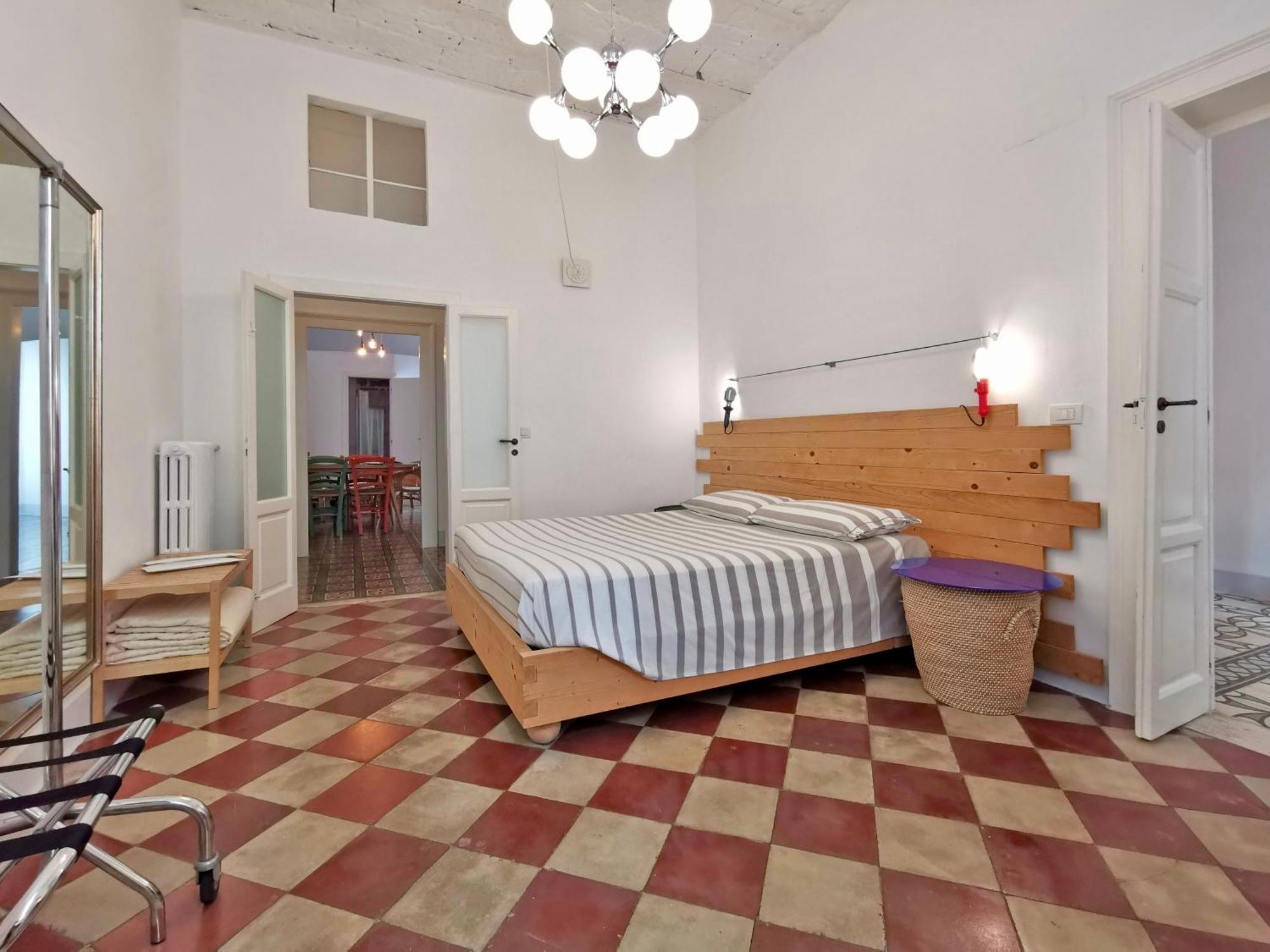 L'Officina Bed & Breakfast Бари Екстериор снимка
