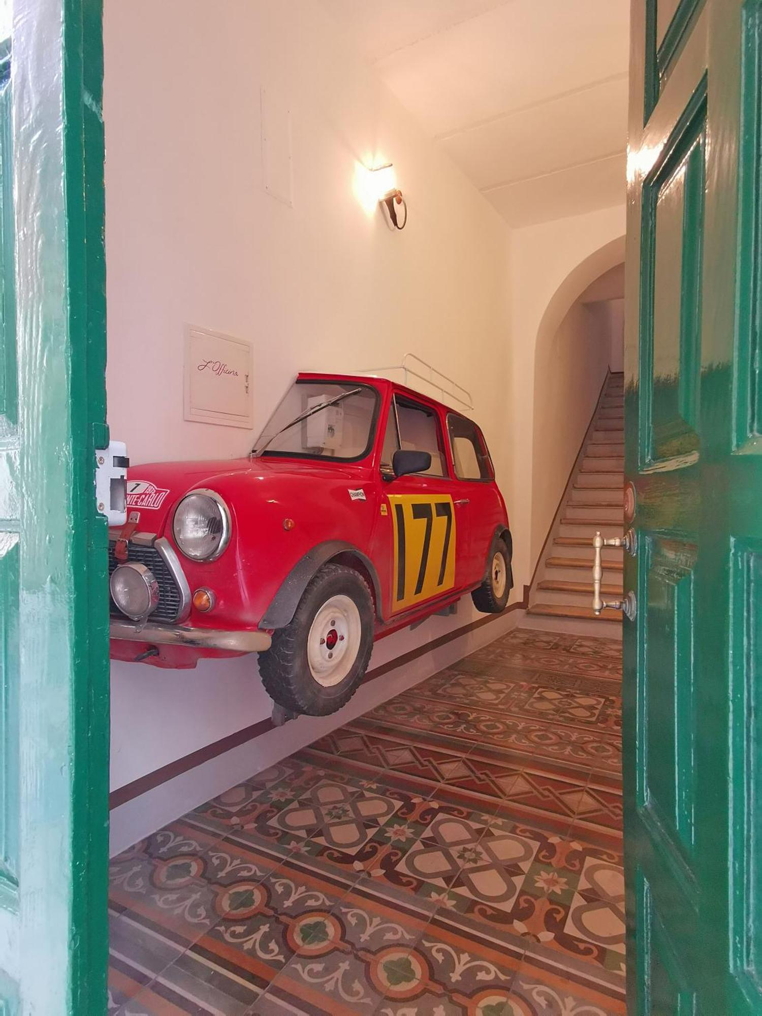 L'Officina Bed & Breakfast Бари Екстериор снимка